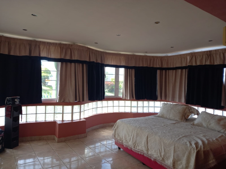 5 Bedroom Property for Sale in Queensmead Industrial KwaZulu-Natal