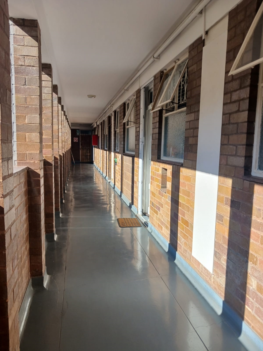 2 Bedroom Property for Sale in Morningside KwaZulu-Natal