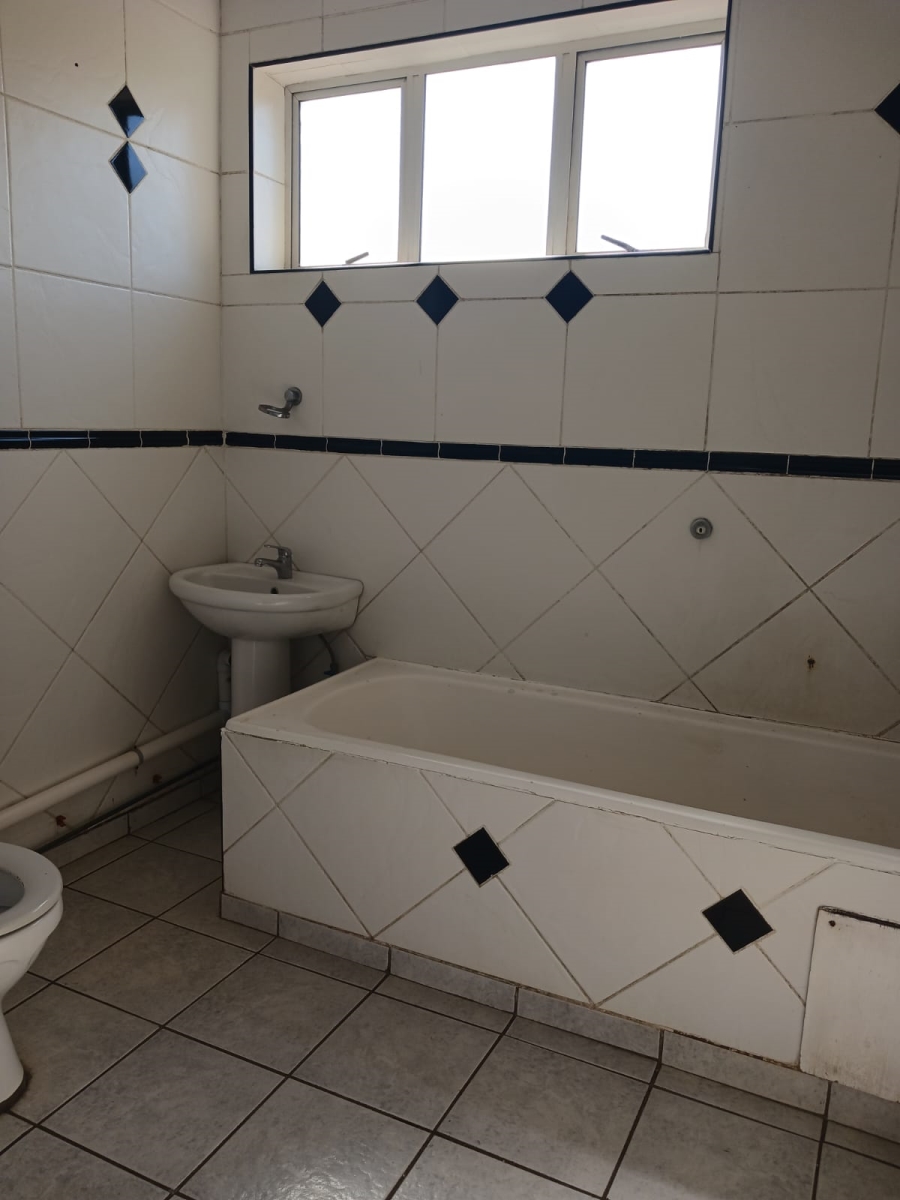 To Let 2 Bedroom Property for Rent in Glenwood KwaZulu-Natal
