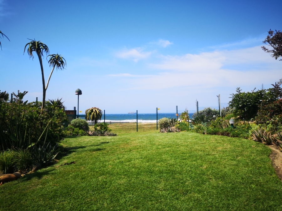 To Let 4 Bedroom Property for Rent in La Lucia KwaZulu-Natal