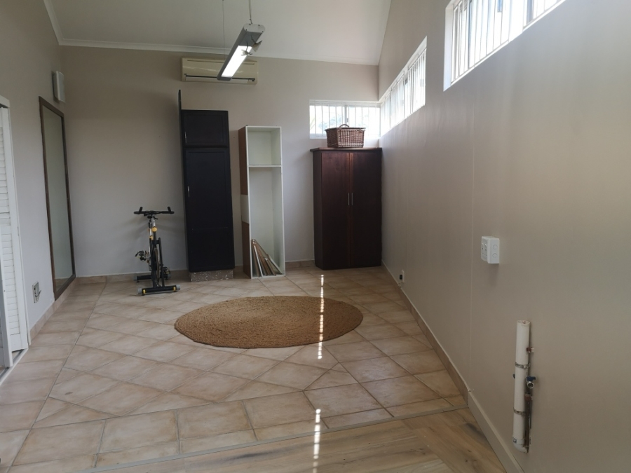 To Let 4 Bedroom Property for Rent in La Lucia KwaZulu-Natal