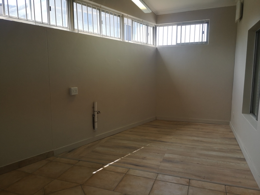 To Let 4 Bedroom Property for Rent in La Lucia KwaZulu-Natal
