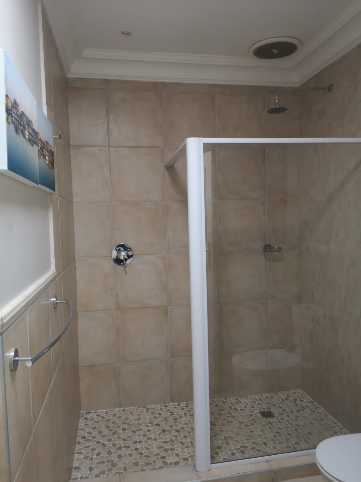 To Let 4 Bedroom Property for Rent in La Lucia KwaZulu-Natal