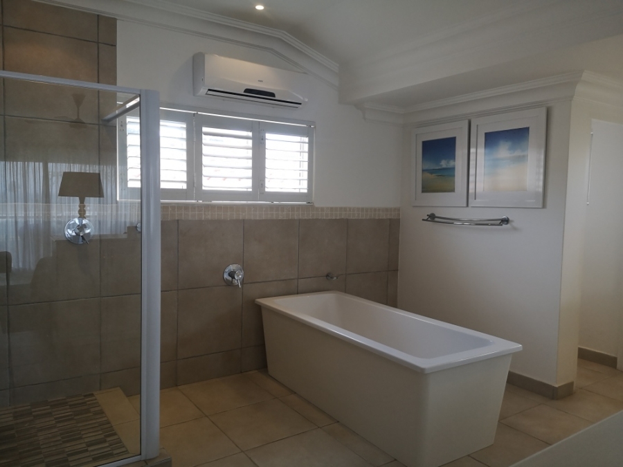 To Let 4 Bedroom Property for Rent in La Lucia KwaZulu-Natal