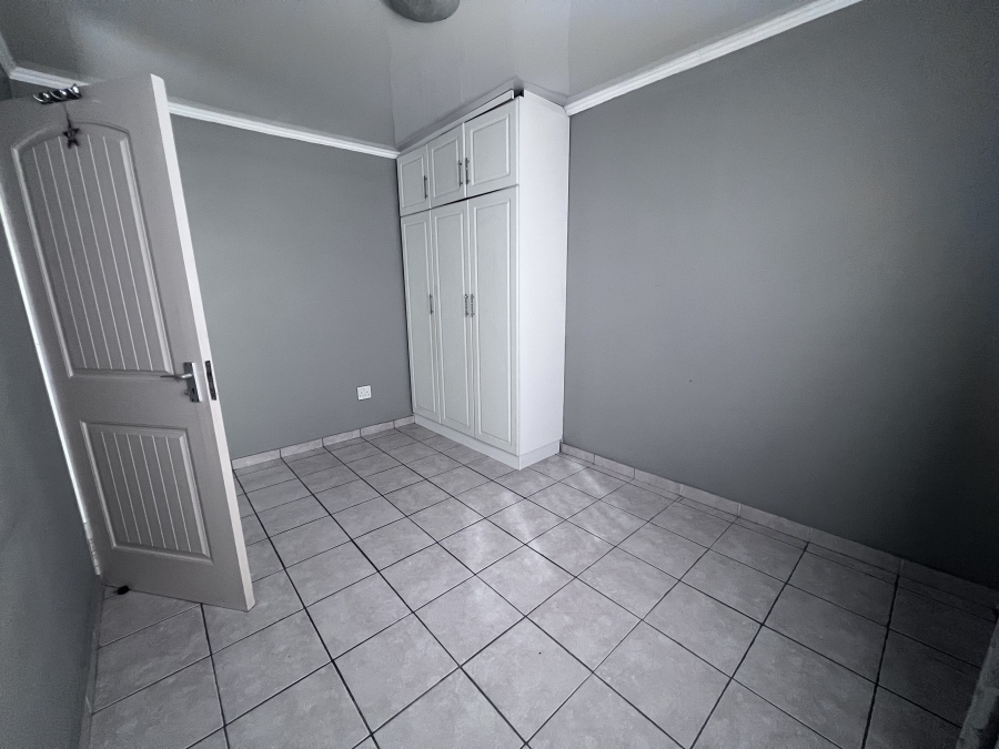 2 Bedroom Property for Sale in Woodhurst KwaZulu-Natal