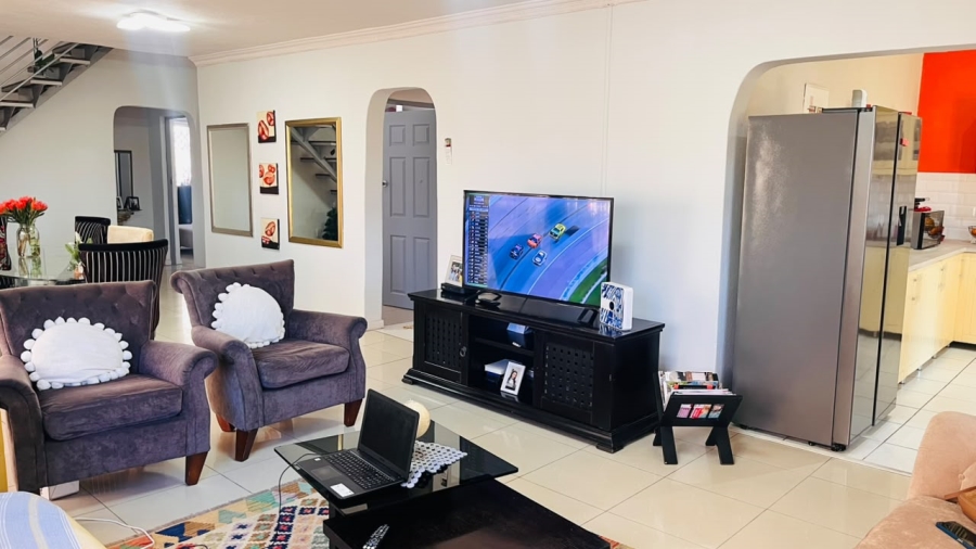 5 Bedroom Property for Sale in Ridgeview KwaZulu-Natal