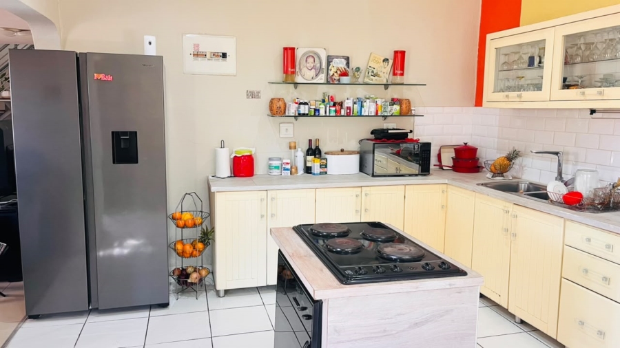 5 Bedroom Property for Sale in Ridgeview KwaZulu-Natal