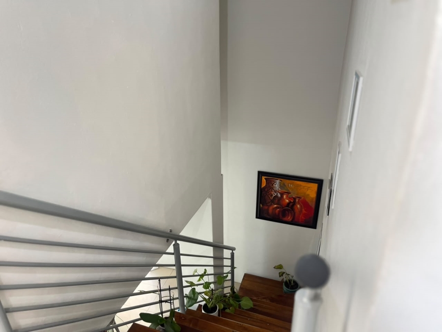 5 Bedroom Property for Sale in Ridgeview KwaZulu-Natal