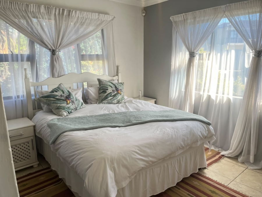 5 Bedroom Property for Sale in Ridgeview KwaZulu-Natal