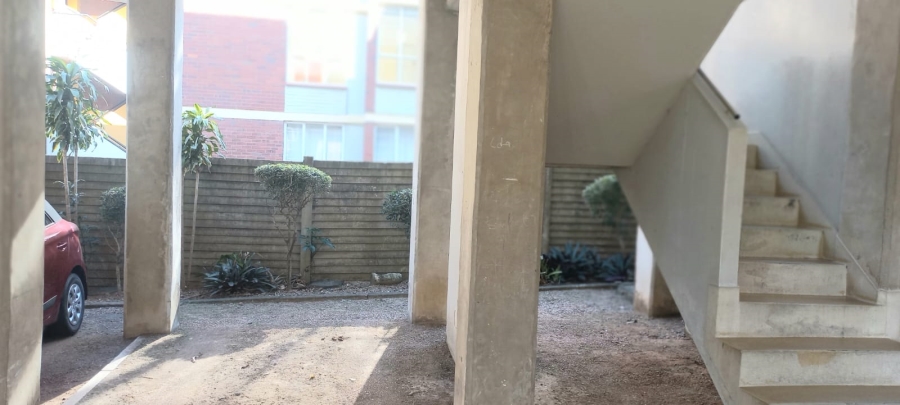 To Let 2 Bedroom Property for Rent in Essenwood KwaZulu-Natal