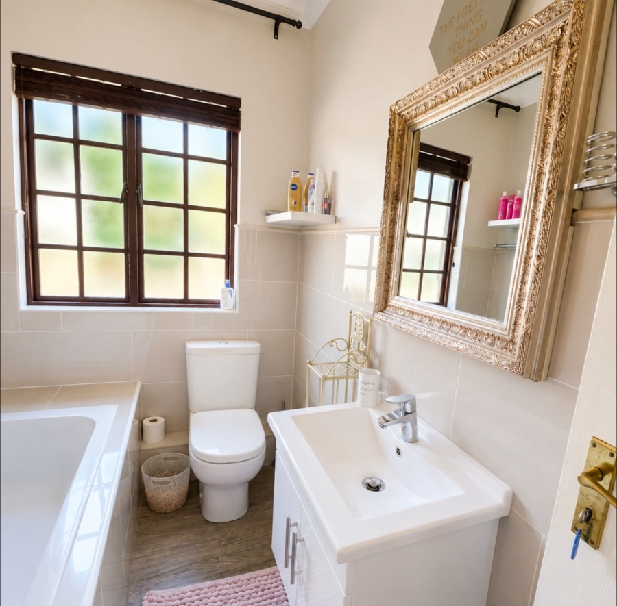 3 Bedroom Property for Sale in Clifton Hill Estate KwaZulu-Natal