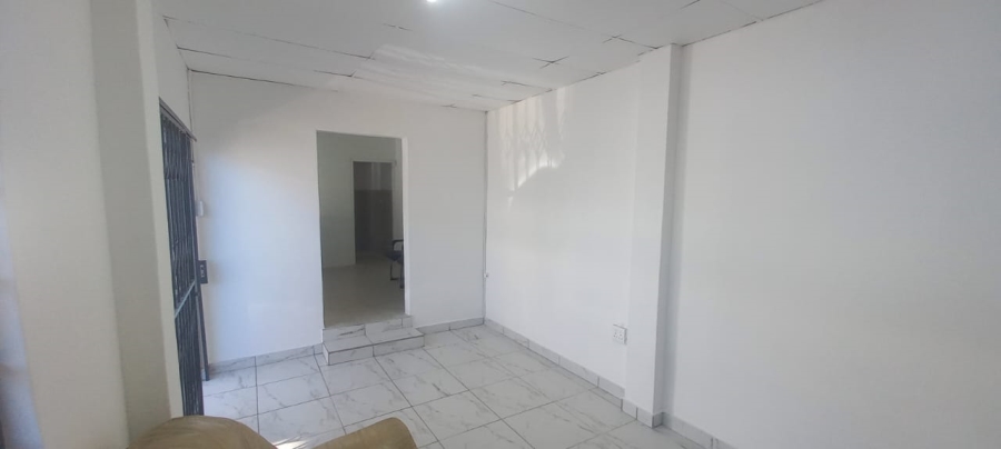 To Let Commercial Property for Rent in Windermere KwaZulu-Natal