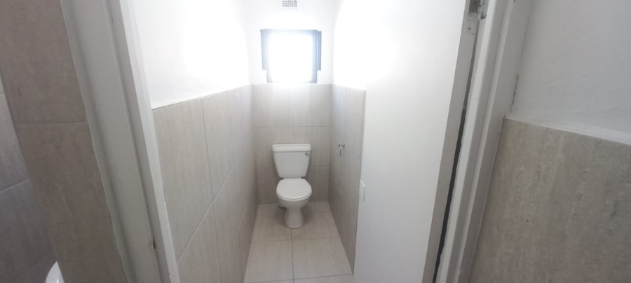 To Let Commercial Property for Rent in Windermere KwaZulu-Natal