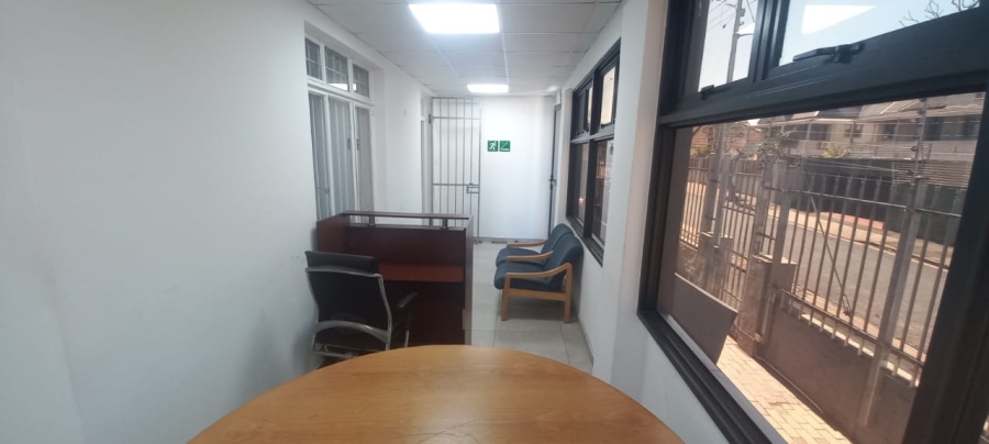 To Let Commercial Property for Rent in Windermere KwaZulu-Natal