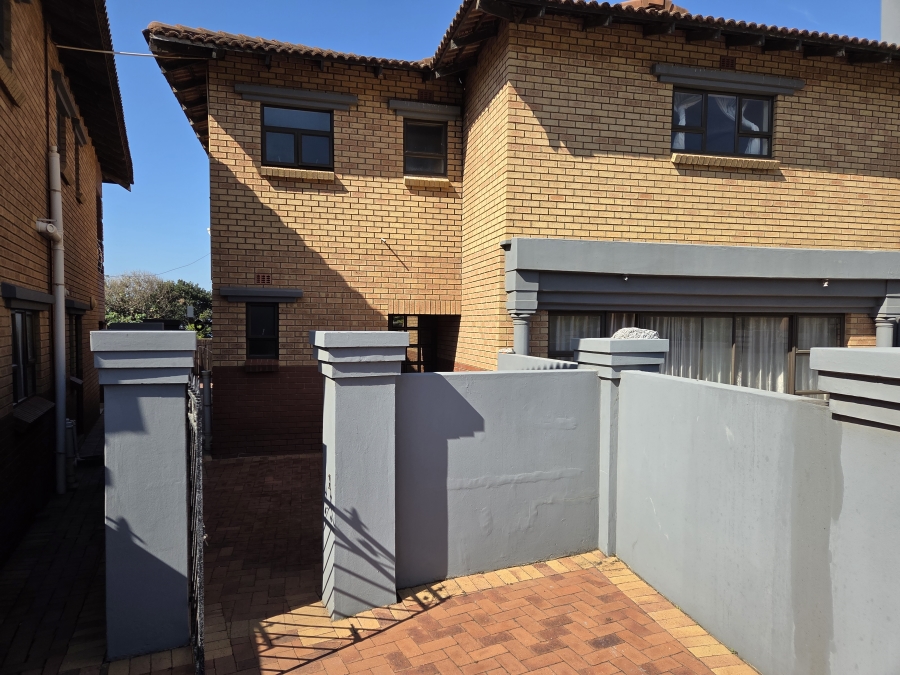 To Let Commercial Property for Rent in Bluff KwaZulu-Natal