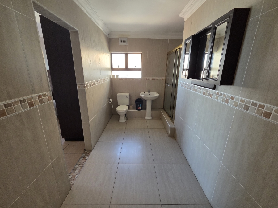 To Let Commercial Property for Rent in Bluff KwaZulu-Natal