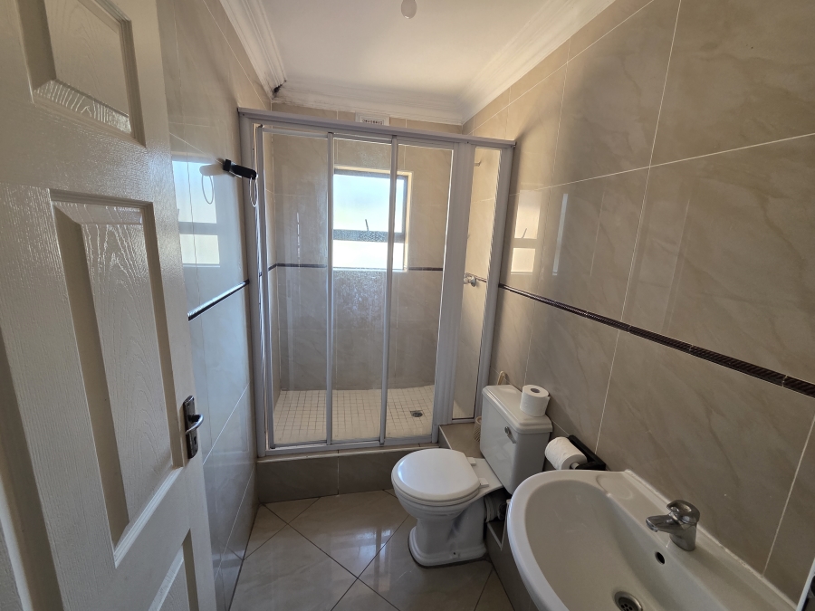 To Let Commercial Property for Rent in Bluff KwaZulu-Natal