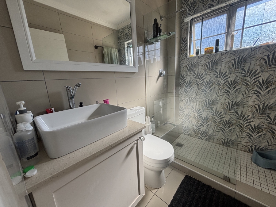 To Let 2 Bedroom Property for Rent in Umhlanga KwaZulu-Natal
