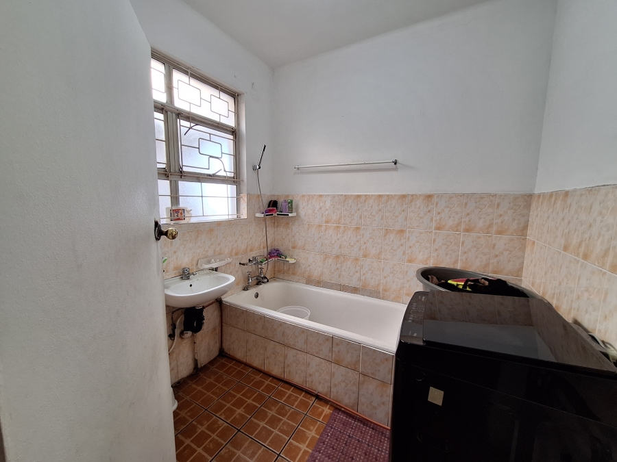 2 Bedroom Property for Sale in Glenwood KwaZulu-Natal