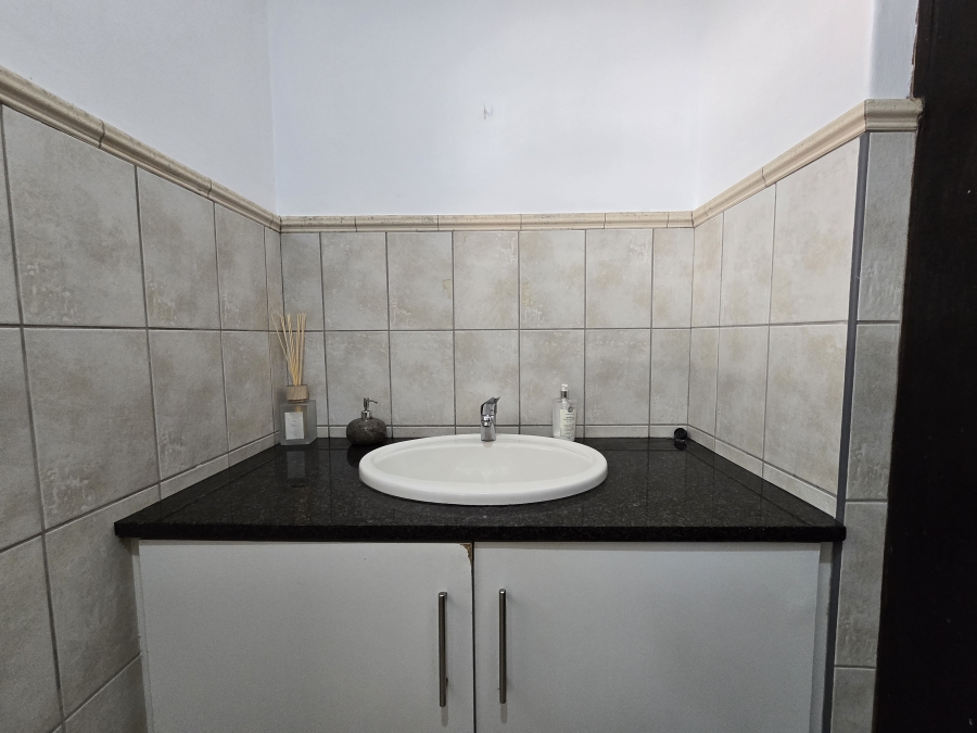 To Let 4 Bedroom Property for Rent in Hilltop Private Estate KwaZulu-Natal