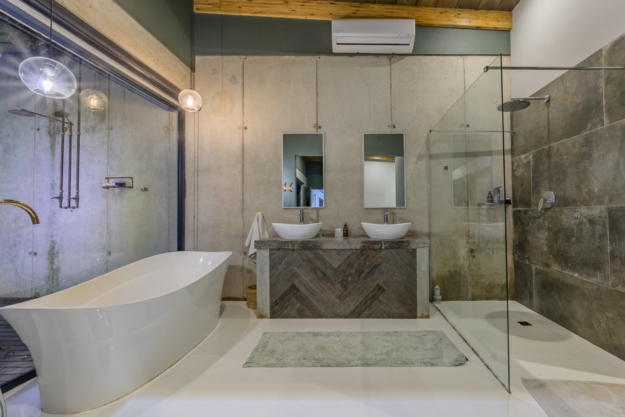 4 Bedroom Property for Sale in Sheffield Beach KwaZulu-Natal