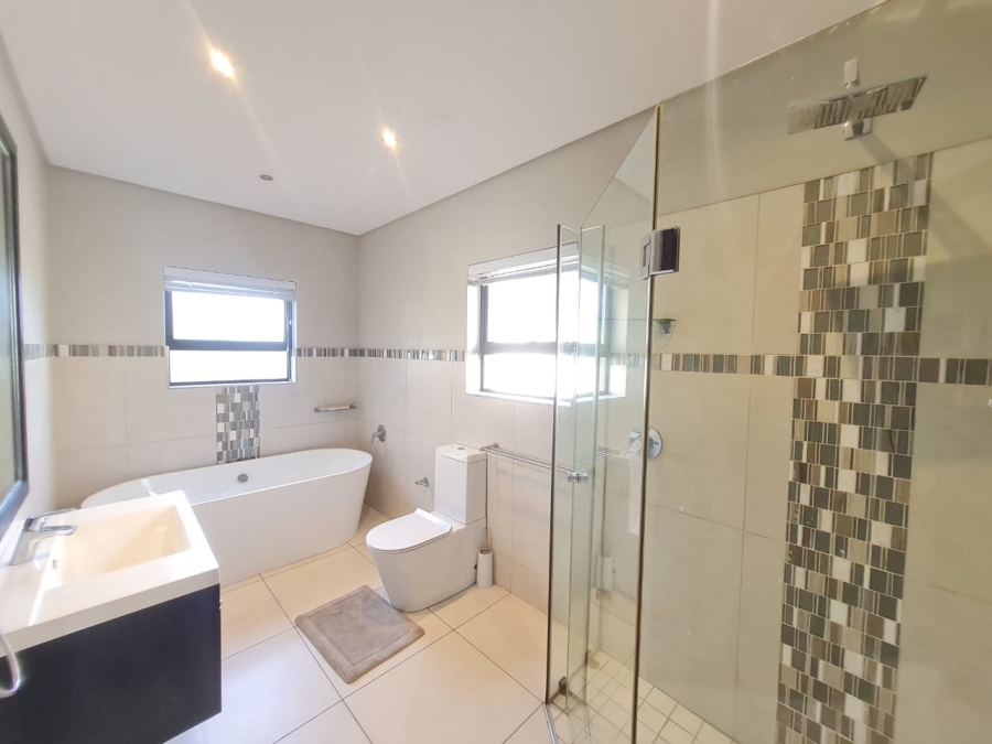 To Let 4 Bedroom Property for Rent in Mzingazi Golf Estate KwaZulu-Natal