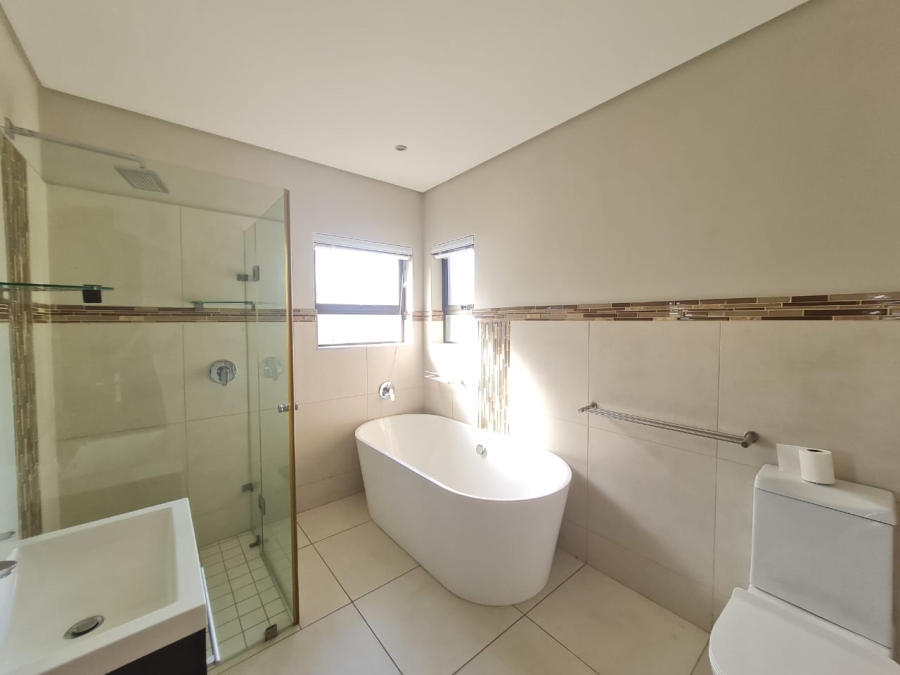 To Let 4 Bedroom Property for Rent in Mzingazi Golf Estate KwaZulu-Natal