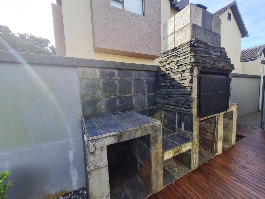 To Let 4 Bedroom Property for Rent in Mzingazi Golf Estate KwaZulu-Natal