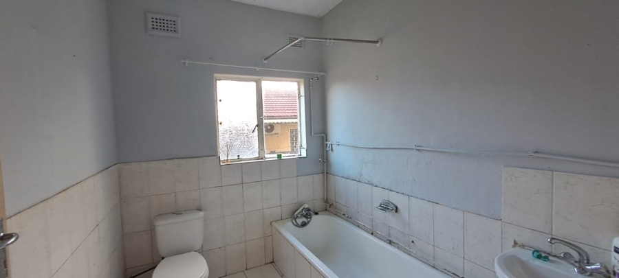 To Let 2 Bedroom Property for Rent in Raisethorpe KwaZulu-Natal