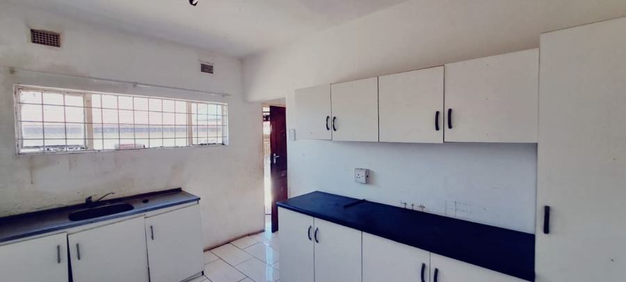 To Let 2 Bedroom Property for Rent in Raisethorpe KwaZulu-Natal
