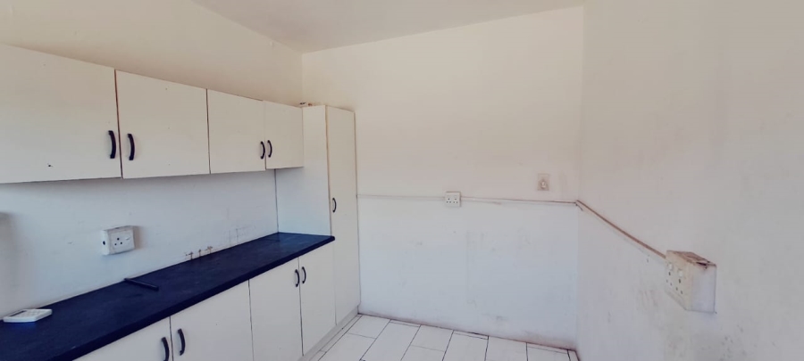 To Let 2 Bedroom Property for Rent in Raisethorpe KwaZulu-Natal