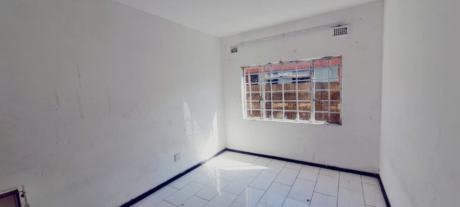 To Let 2 Bedroom Property for Rent in Raisethorpe KwaZulu-Natal