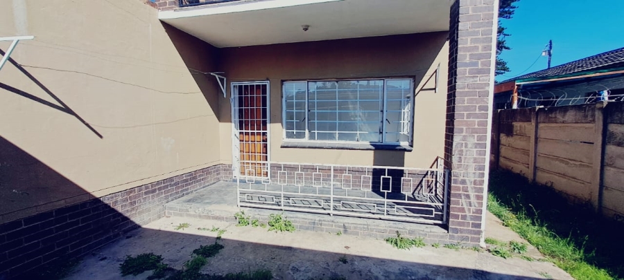 To Let 2 Bedroom Property for Rent in Raisethorpe KwaZulu-Natal