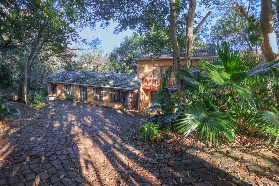 5 Bedroom Property for Sale in Amanzimtoti KwaZulu-Natal