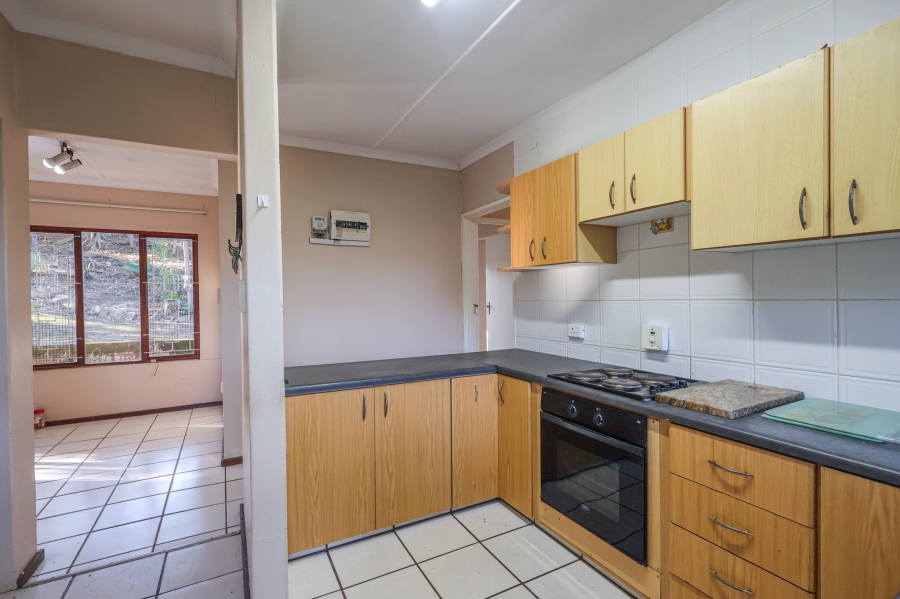 5 Bedroom Property for Sale in Amanzimtoti KwaZulu-Natal