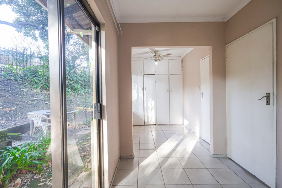 5 Bedroom Property for Sale in Amanzimtoti KwaZulu-Natal