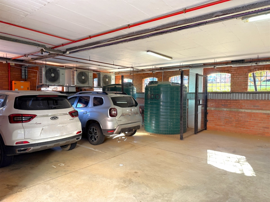 To Let Commercial Property for Rent in La Lucia KwaZulu-Natal