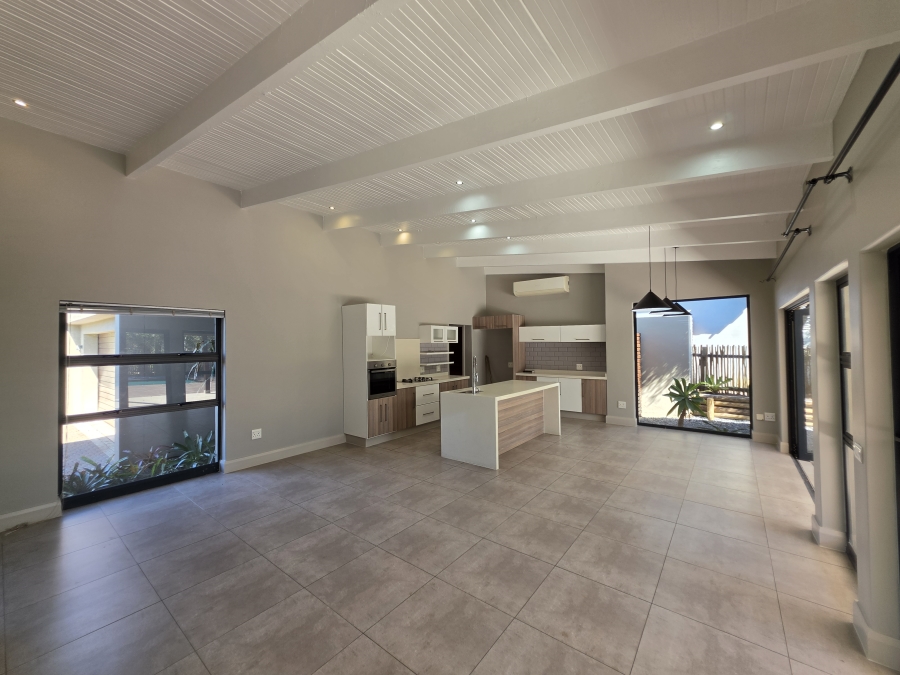 To Let 3 Bedroom Property for Rent in Palm Lakes Estate KwaZulu-Natal