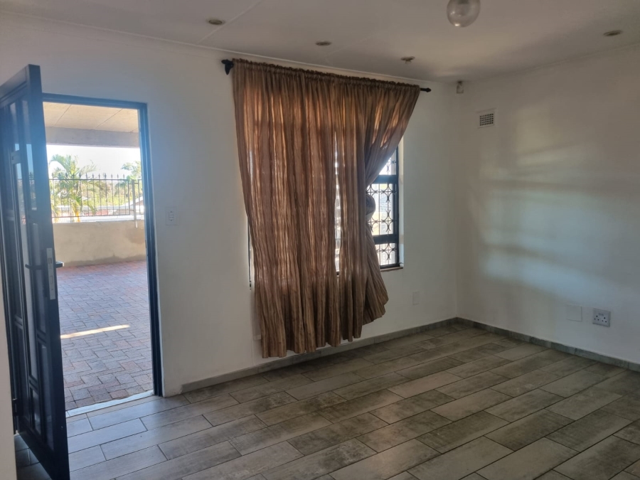 To Let 3 Bedroom Property for Rent in Ottawa KwaZulu-Natal