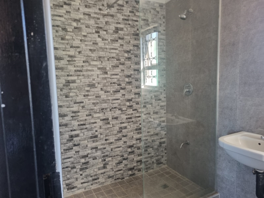 To Let 3 Bedroom Property for Rent in Ottawa KwaZulu-Natal