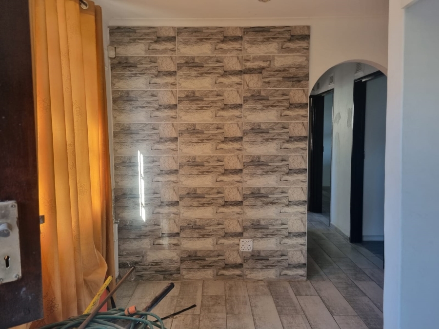 To Let 3 Bedroom Property for Rent in Ottawa KwaZulu-Natal