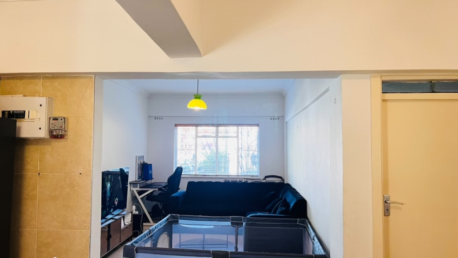 To Let 1 Bedroom Property for Rent in Essenwood KwaZulu-Natal