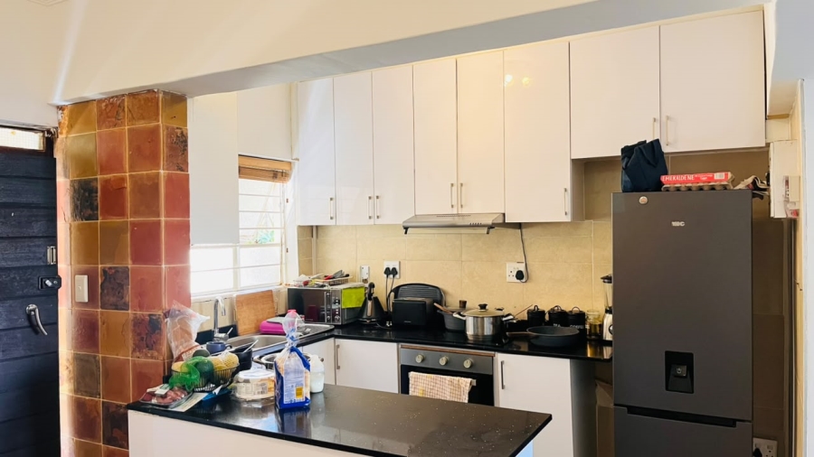To Let 1 Bedroom Property for Rent in Essenwood KwaZulu-Natal