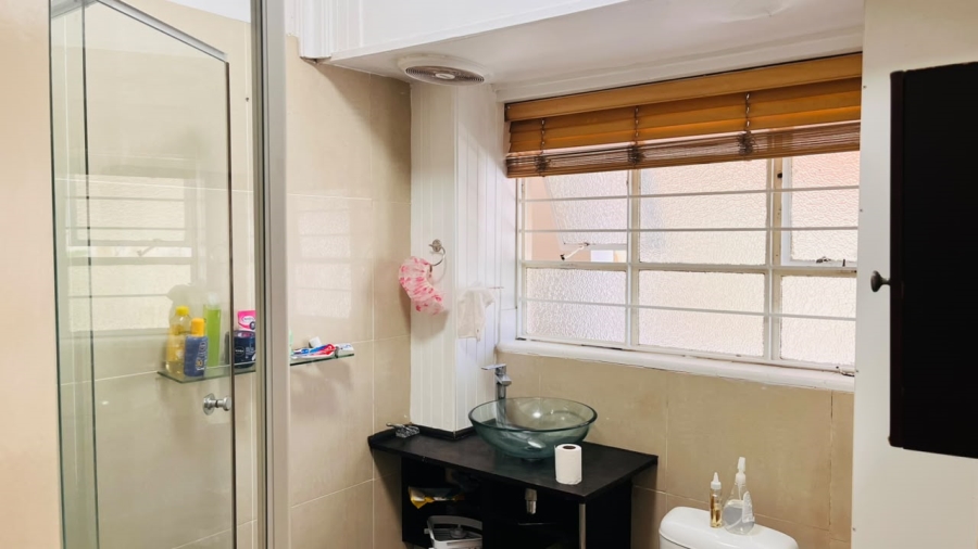 To Let 1 Bedroom Property for Rent in Essenwood KwaZulu-Natal