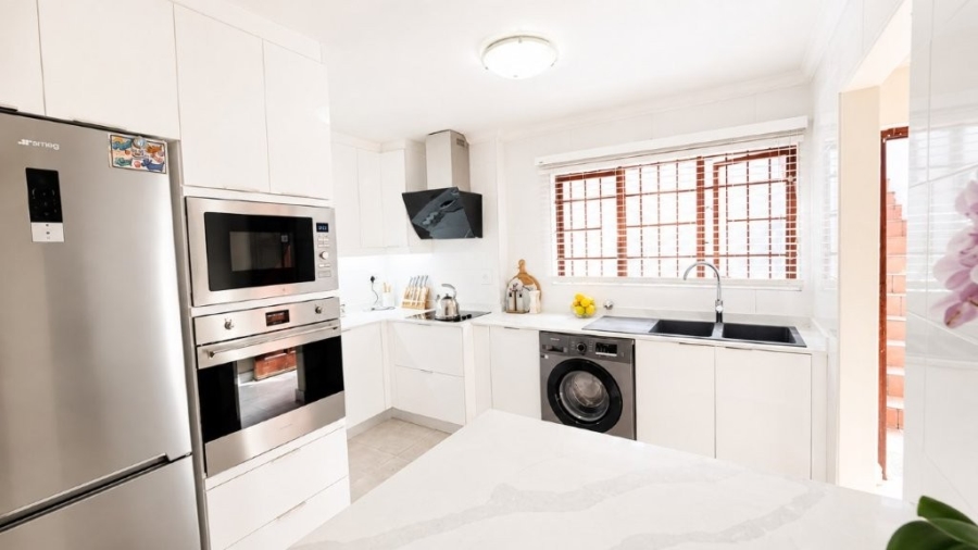 2 Bedroom Property for Sale in Cowies Hill KwaZulu-Natal