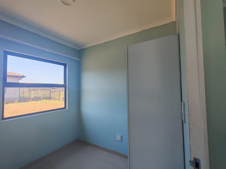 3 Bedroom Property for Sale in Shakaskraal KwaZulu-Natal