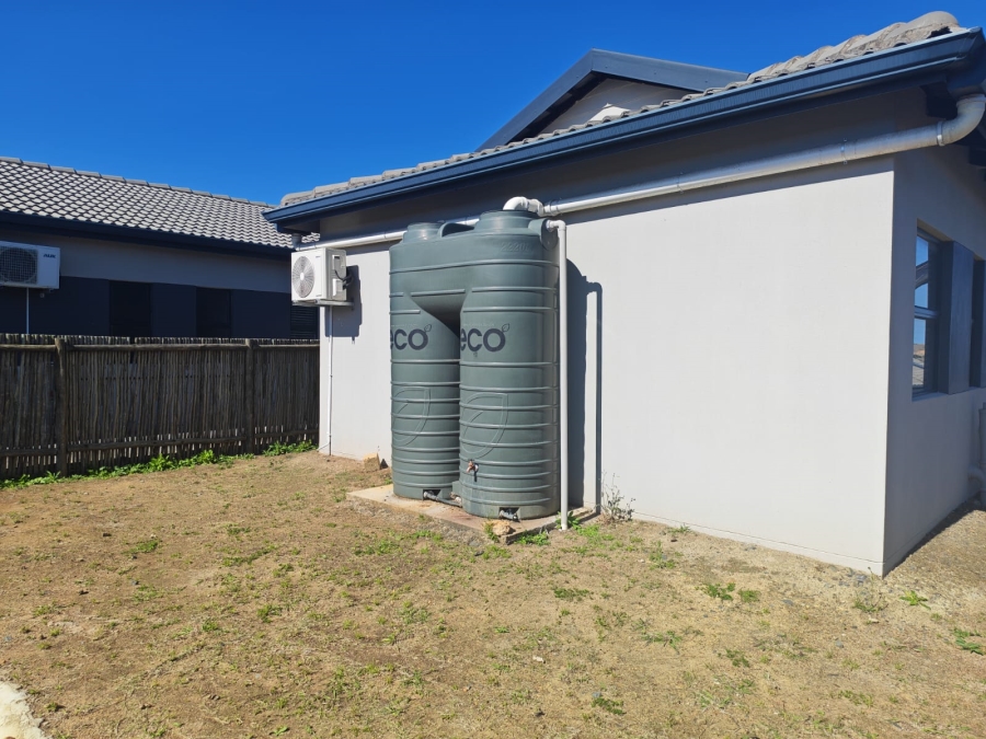 2 Bedroom Property for Sale in Shakaskraal KwaZulu-Natal