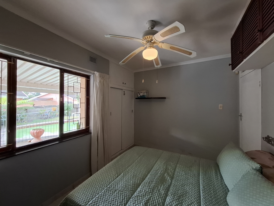 To Let 4 Bedroom Property for Rent in Manors KwaZulu-Natal