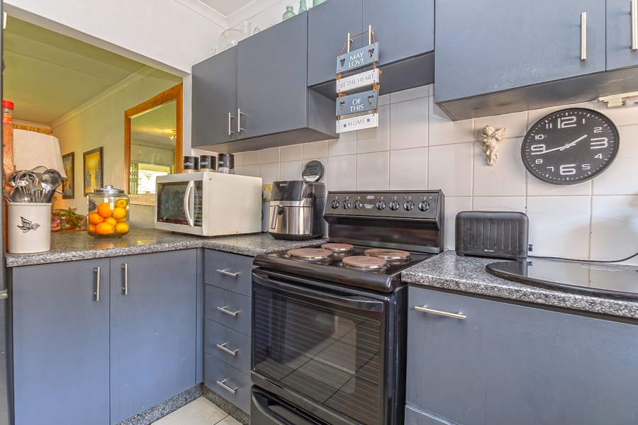 2 Bedroom Property for Sale in Durban North KwaZulu-Natal