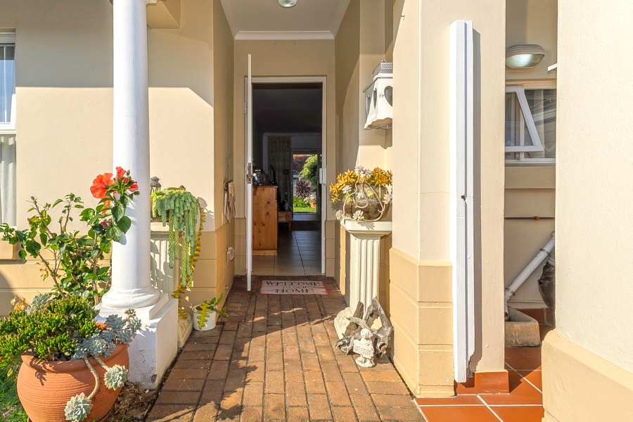 2 Bedroom Property for Sale in Durban North KwaZulu-Natal